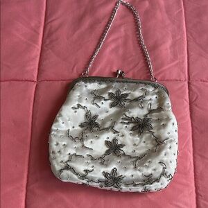 Walborg Cream Beaded Floral Clutch